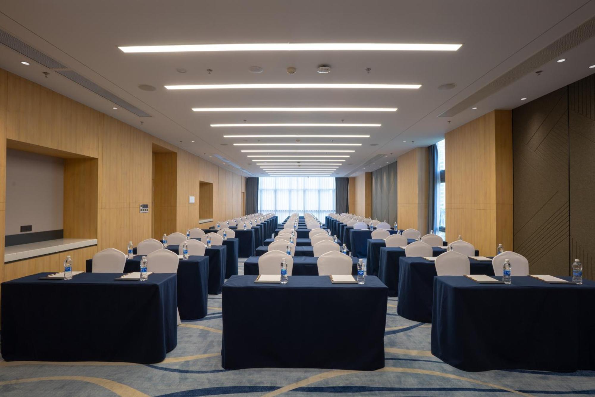 Holiday Inn Express Guangzhou Panyu Dashi By Ihg Exterior photo